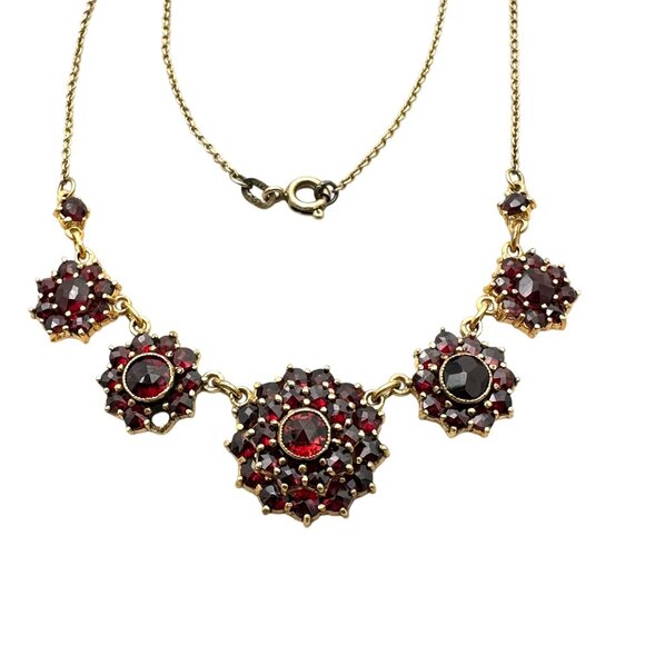 Vintage 10K Yellow Gold Red Garnet Cluster Necklace 17 Inch 6.4 Grams - Picture 3 of 5